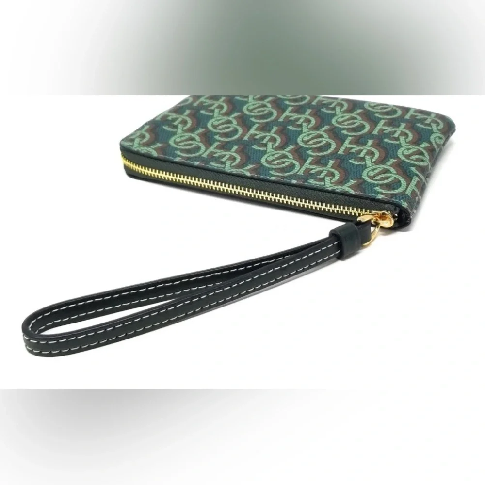 💚🆕💚 Coach Corner Zip Wristlet With Green Monogram Print